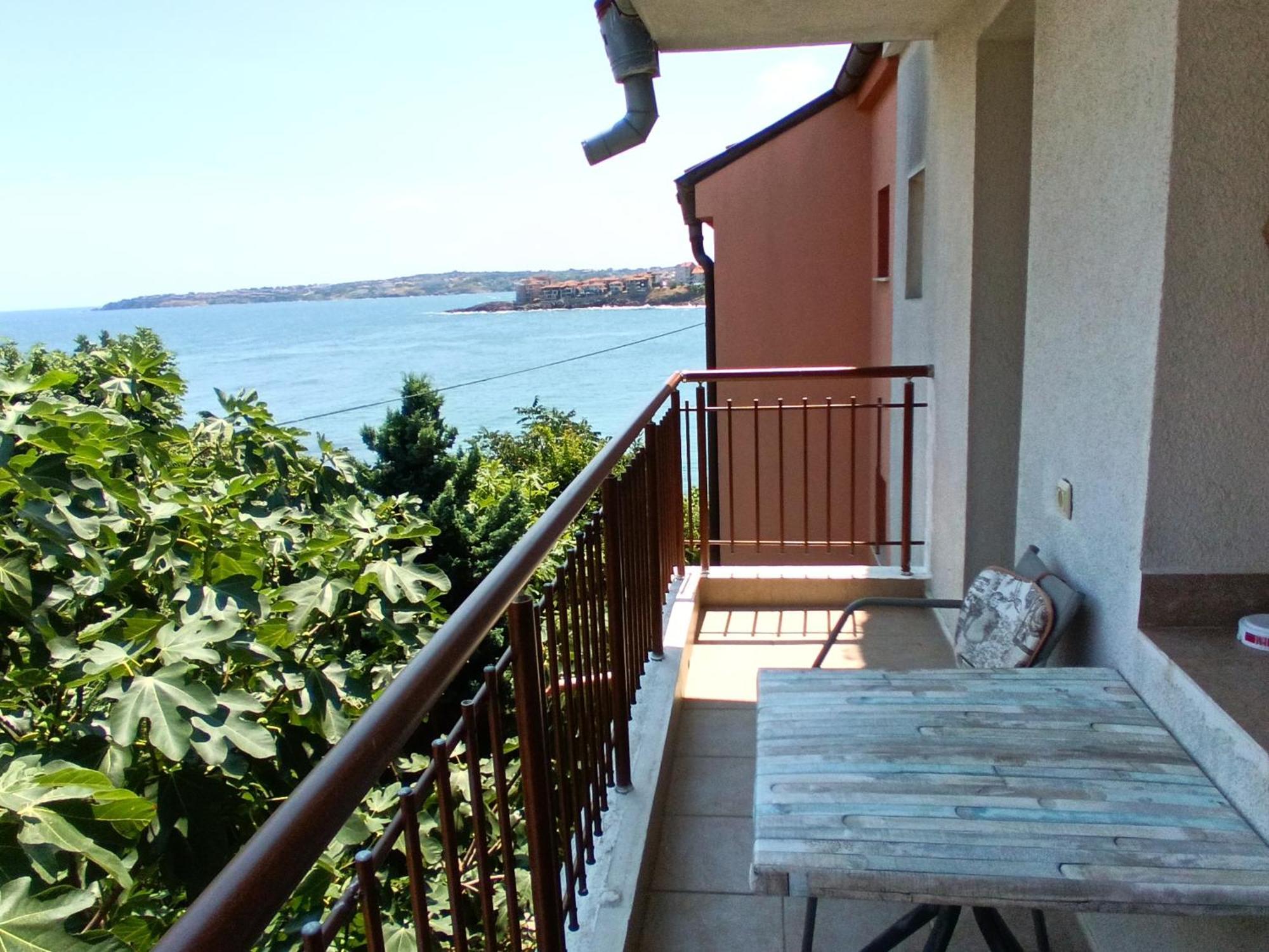 Farlalievi Guest House Sozopol Buitenkant foto